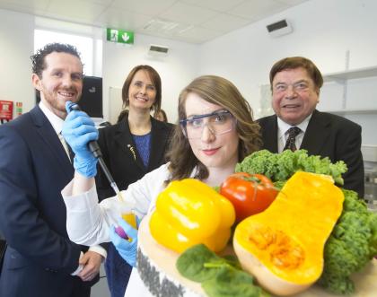 Cover image of Eyeing up food supplements for healthy vision